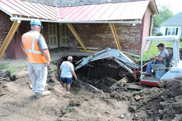 Arrow Rock Sites House Cellar Dig