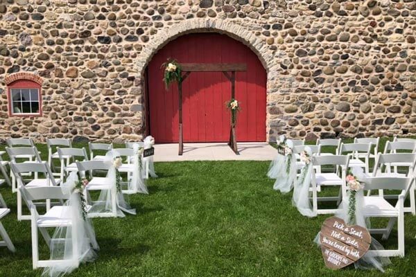 Chase Stone Barn – Wedding Setup