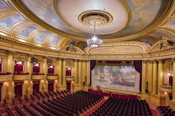 al-ringling-theatre-slide